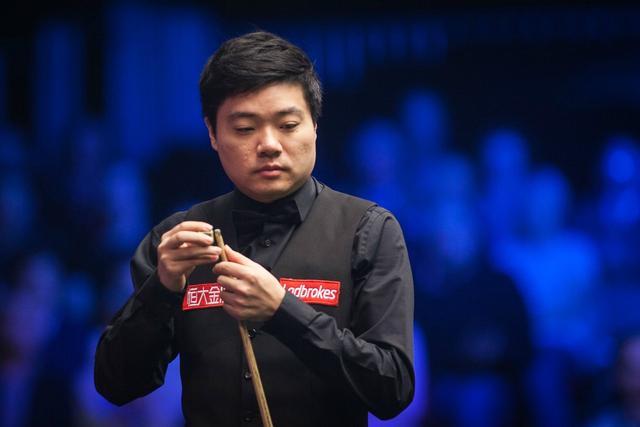 而在詹姆斯 而在詹姆斯