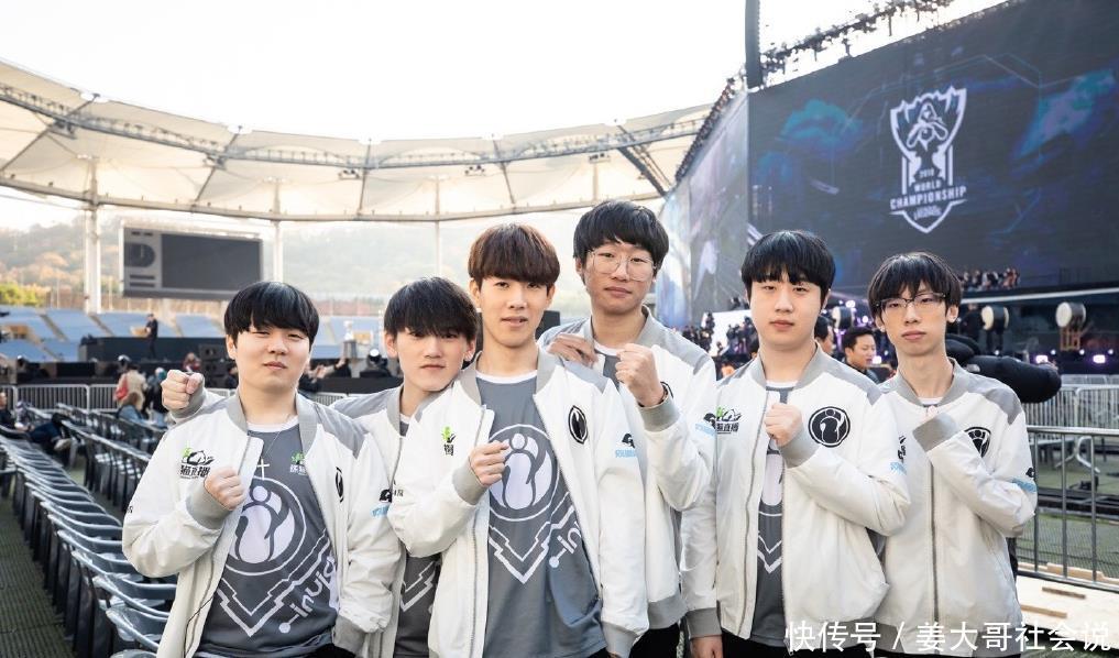 与此同时 与此同时